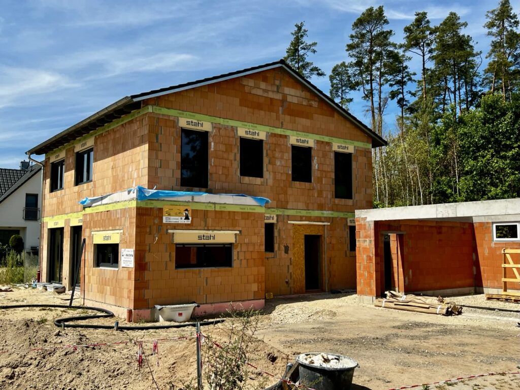Einfamilienhaus im Rohbau